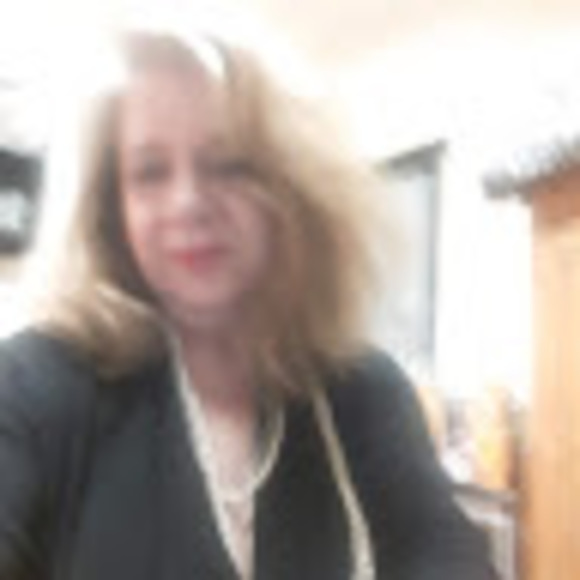 Meet your Posher, Sue - Picture 1 of 1